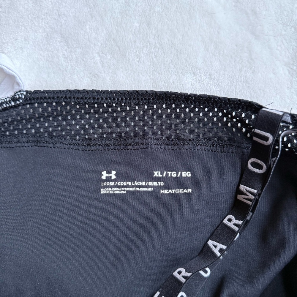 Under Armour Women's Tank Top - Picture 5 of 5
